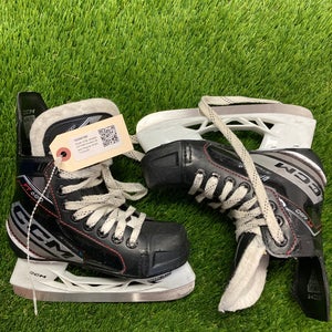 Youth CCM Jetspeed FT680 Hockey Skates Regular Width 13 (Used)