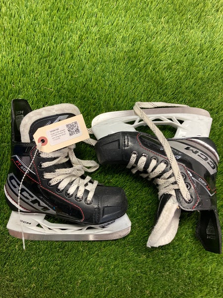 Youth CCM Jetspeed FT680 Hockey Skates Regular Width 13 (Used)