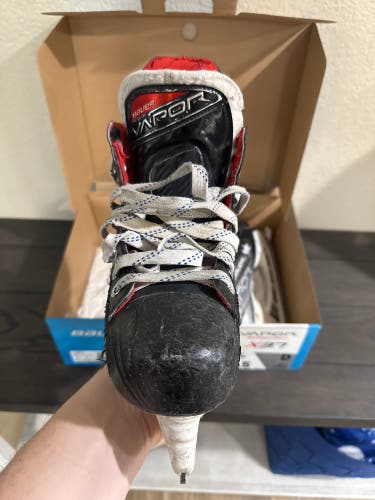 Bauer Vapor X3.7 Hockey Skates Regular Width Size 4.5 (Used)