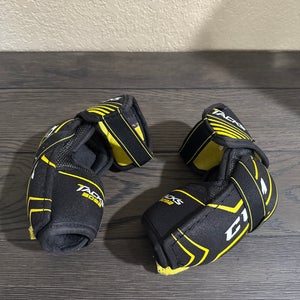 Small Junior CCM Tacks 3092 Elbow Pads  (Used)