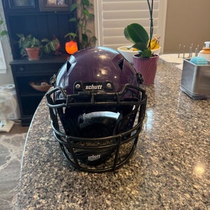 Youth Large Schutt Vengeance A11 Helmet (Used)