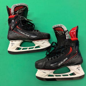 Intermediate Bauer Vapor 3X Pro Hockey Skates 6.5 (Used)