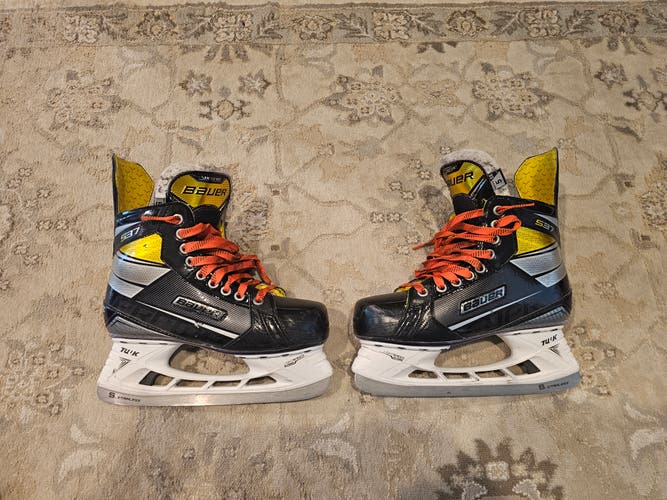 Bauer Supreme S37 Hockey Skates Extra Wide Width Size 5 (Used)
