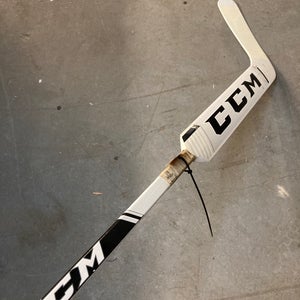 Intermediate CCM Extreme Flex E4.9 Goalie Stick Regular 23" Paddle (Used)