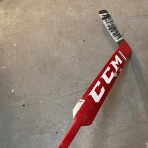Senior CCM Extreme Flex 4 Goalie Stick Regular 27" Paddle (Used)