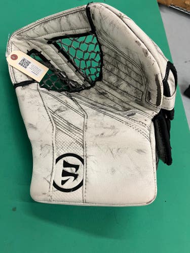 White Senior Warrior Ritual G5 Senior+ Goalie Gloves Regular (Used)