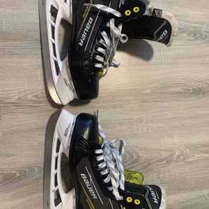 Bauer Supreme M30 Hockey Skates Regular Width 9 (Used)