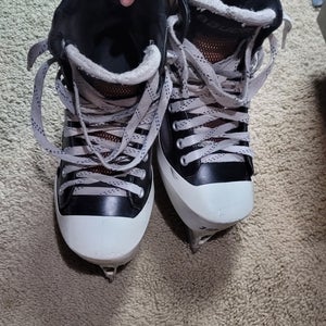 Bauer Performance Hockey Skates Extra Wide Width 8 (Used)
