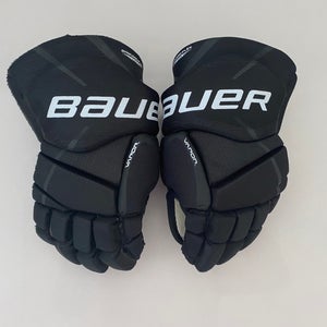 Junior Bauer Vapor X20 Hockey Gloves Black 12”