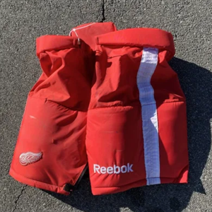 Red Large Reebok Pant Shell (Used)