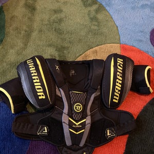 Junior Large Warrior Alpha QX3 Shoulder Pads (Used)