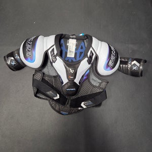 Intermediate Medium Bauer Flylite Shoulder Pads (New)