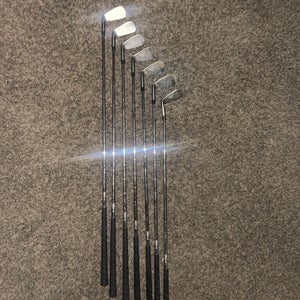 Right Handed Iron Set  Steel Shaft (Used)
