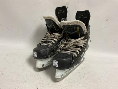 Used CCM CCM TACKS 9070 Junior Hockey Skate Junior 05 11855-S000187156