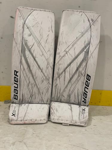 35" 2023 Bauer Vapor X5 Pro Goalie Leg Pads (Used)
