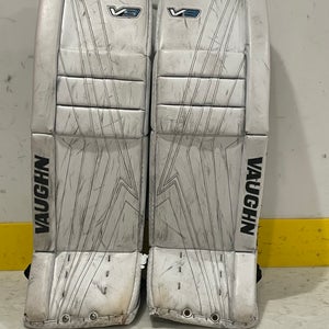 2020 31" Vaughn V9 Goalie Leg Pads (Used)