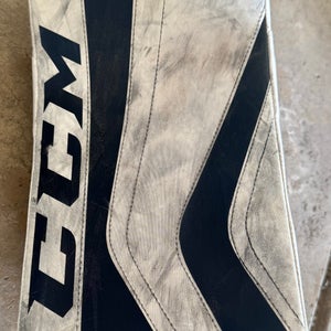 CCM Revolution 595 Blocker
