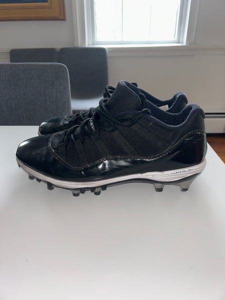 Men's  Size M 10.5 Jordan 11 Space Jam Cleats