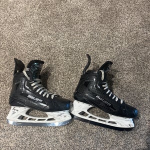 2023 Bauer Supreme Mach Hockey Skates Regular Width 9.5 (Used)