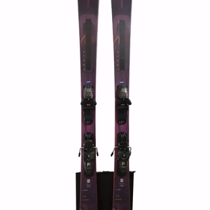 Atomic Cloud Q 12 Used 2024 Skis (152cm) with Atomic M 10 Bindings