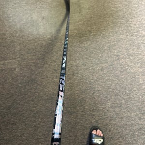 Senior Bauer Twitch BLACK  Right Handed Hockey Stick P28  (New)