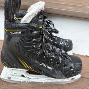 CCM Tacks 4052 Hockey Skates  Size 3.5 (Used)