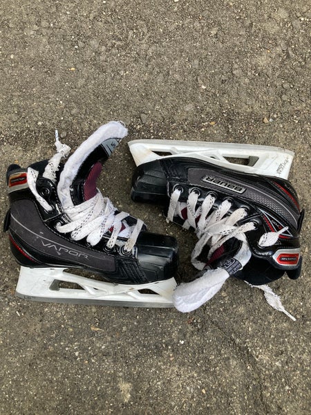 Youth Bauer Vapor X700 Hockey Goalie Skates Regular Width 13 (Used)
