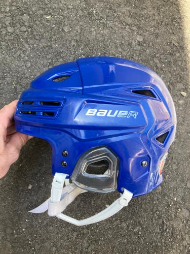 Blue Medium Bauer Re-Akt 200 Helmet (Used)