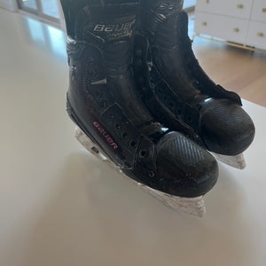 Bauer Supreme Mach Hockey Skates Size 6.5 (Used)