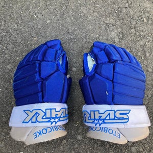 Silver Junior Stark Girls Gloves 11" | Etobicoke Dolphins