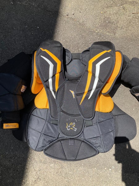 Senior Large Vaughn V6 2200 Pro Goalie Chest Protector (Used)