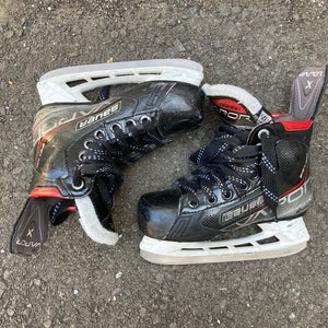 Youth Bauer Vapor X Shift Pro Hockey Skates Extra Wide Width 12.5 (Used)