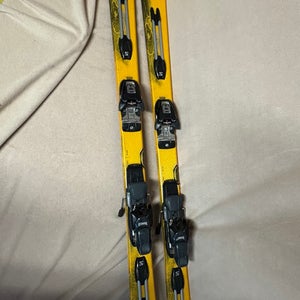 Unisex All Mountain 182 cm Salomon X Scream Skis With Bindings (Used)