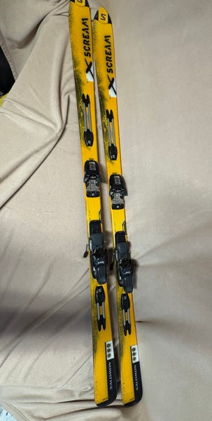 Unisex All Mountain 182 cm Salomon X Scream Skis With Bindings (Used)