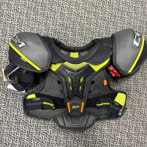 CCM Tacks XF Senior Medium Shoulder Pads
