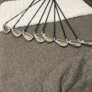 Men's 1997  Right Handed Iron Set Regular Flex 8 Pieces Graphite Shaft (Used)