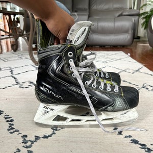 2014 Bauer Vapor X100 (Limited Edition) Hockey Skates Extra Wide Width   8.5 (Used)