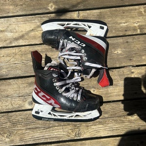 CCM JetSpeed FT4 Hockey Skates Regular Width 6.5 (Used)