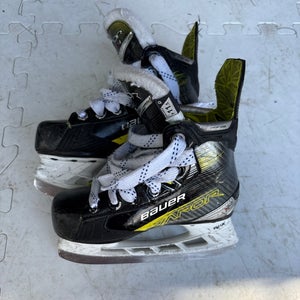 Bauer Vapor 4 Hockey Skates 11.5 (Used)