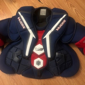 Small  Vaughn Velocity V9 Pro Carbon Goalie Chest Protector (Used)