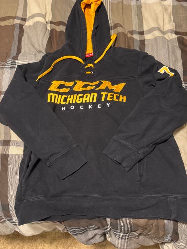 Michigan Tech Hockey Sweatshirt