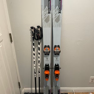 Women's 2023 Salomon 160 cm All Mountain QST Skis With Bindings (Used)