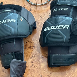 Bauer Elite goalie knee pads - used