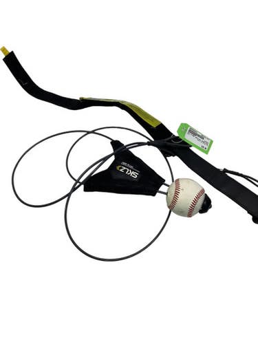 Used SKLZ HIT-A-WAY BB BB/SB Training Aid 11347-S000250347