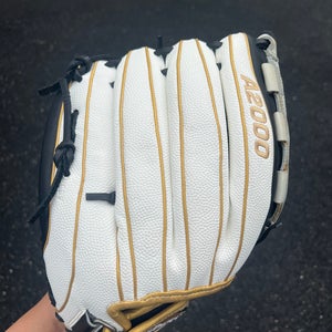 RH Wilson Infield A2000 Softball Glove 12.5" (Used)