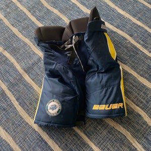 Intermediate Medium Bauer Hockey Pants (Used)