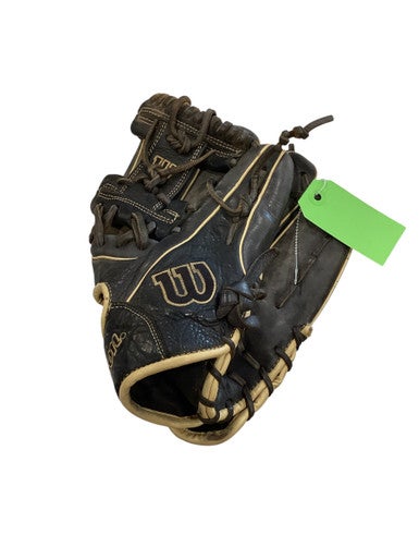 Used Wilson A1000 BB/SB Glove RH Throw Black 11 1/2" 11884-S000047986