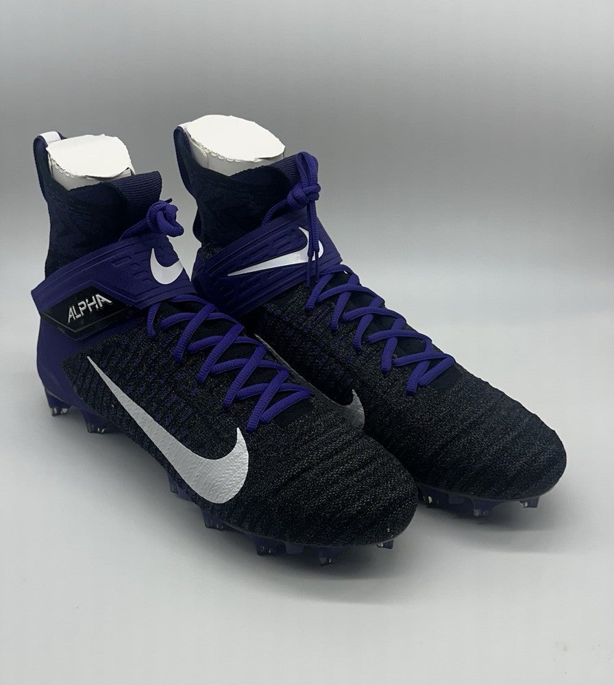 boys size 2 football cleats