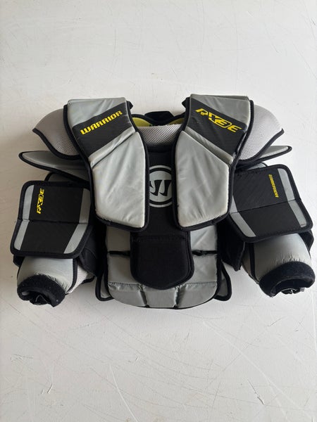 Small / Medium  2021 Warrior Ritual X3E Goalie Chest Protector  (Used)