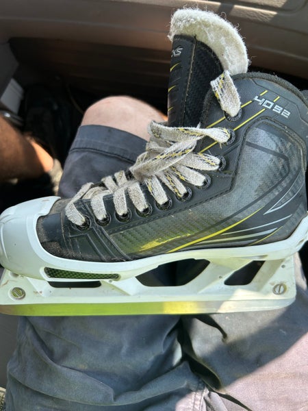 CCM Tacks 4092 Hockey Goalie Skates Regular Width (Used)